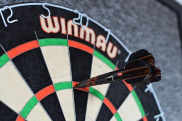 darts-match avbröts av en invaderande fladdermus